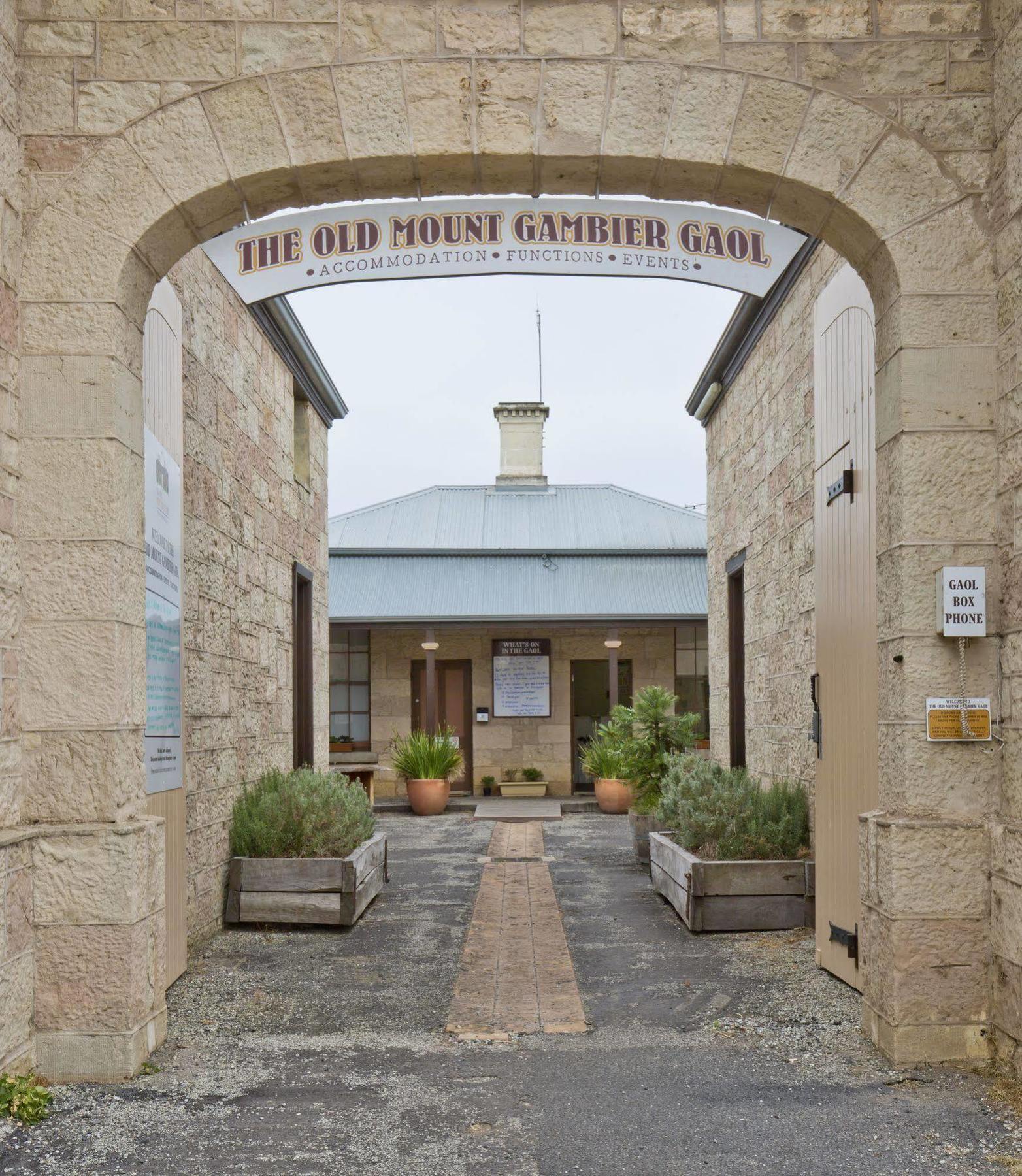 Hotel The Old Mount Gambier Gaol Extérieur photo